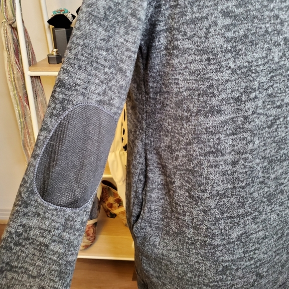 Acting Pro Long Sleeved Thick Shirt - Picture 5 of 8